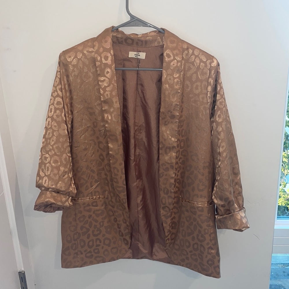 Light Leopard Print Blazer!